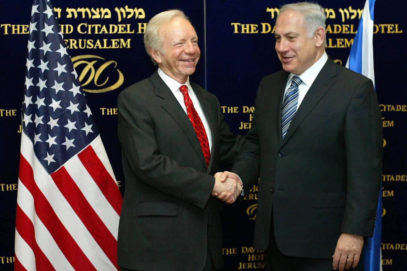 Sen. Joe Lieberman and Likud Party leader Benjamin Netanyahu at a joint press conference after a meeting at the David Citadel Hotel in Jerusalem, Feb. 22, 2009. Photo by Olivier Fitoussi/Flash90.
