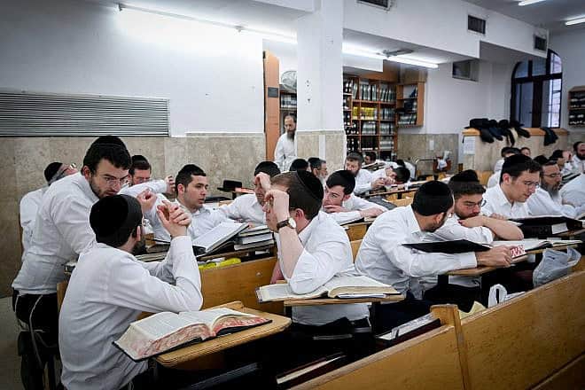 Ultra orthodox men study at the Mir Yeshiva in the ultra orthodox neighborhood of Mea Shearim, Jerusalem, May 30, 2024. Photo by Arie Leib Abrams/Flash90.