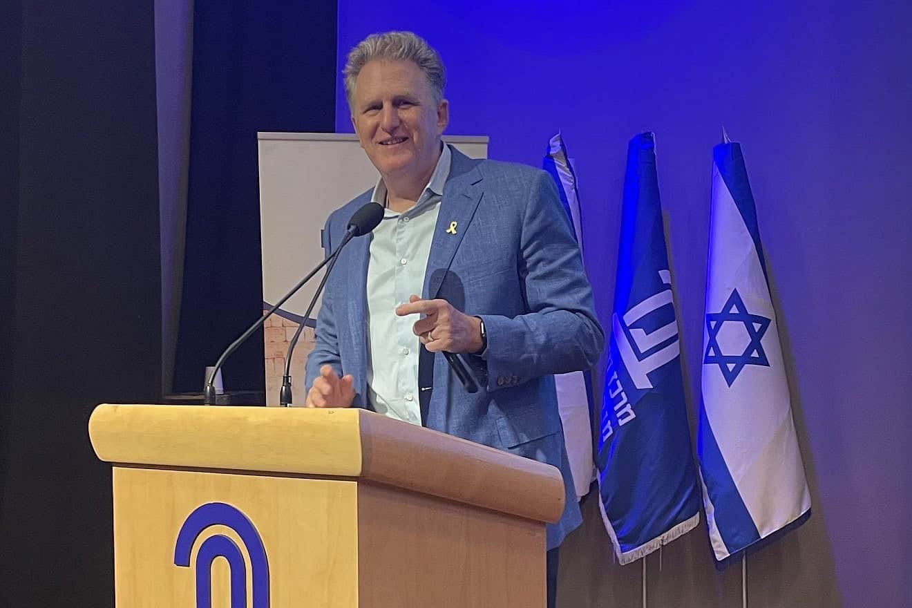 Michael Rapaport addresses the "Pulse of Israel" conference in Jerusalem on June 30, 2024. Photo by Alex Traiman.