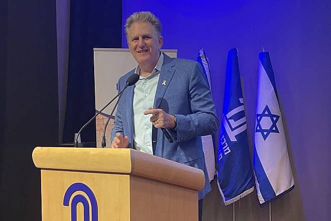 Michael Rapaport addresses the "Pulse of Israel" conference in Jerusalem on June 30, 2024. Photo by Alex Traiman.