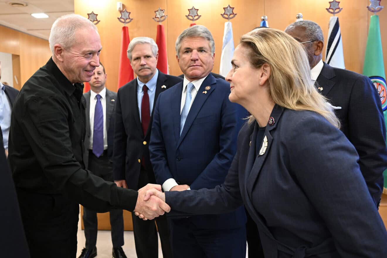 Israeli Defense Minister Yoav Gallant greets Rep. Madeleine Dean (D-Pa.), who visited Israel as part of a delegation of U.S. legislators, on Nov. 12, 2023. Credit: U.S. Embassy Jerusalem/Flickr via Wikimedia Commons.