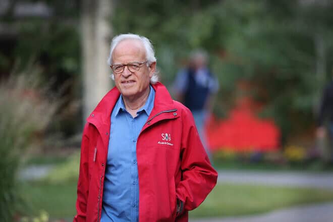 Martin Indyk, vice president and director for foreign policy at the Brookings Institution, attends the Allen & Company Sun Valley Conference with Manizeh Rimer in Sun Valley, Idaho, on  on July 9, 2015. Photo by Scott Olson/Getty Images.