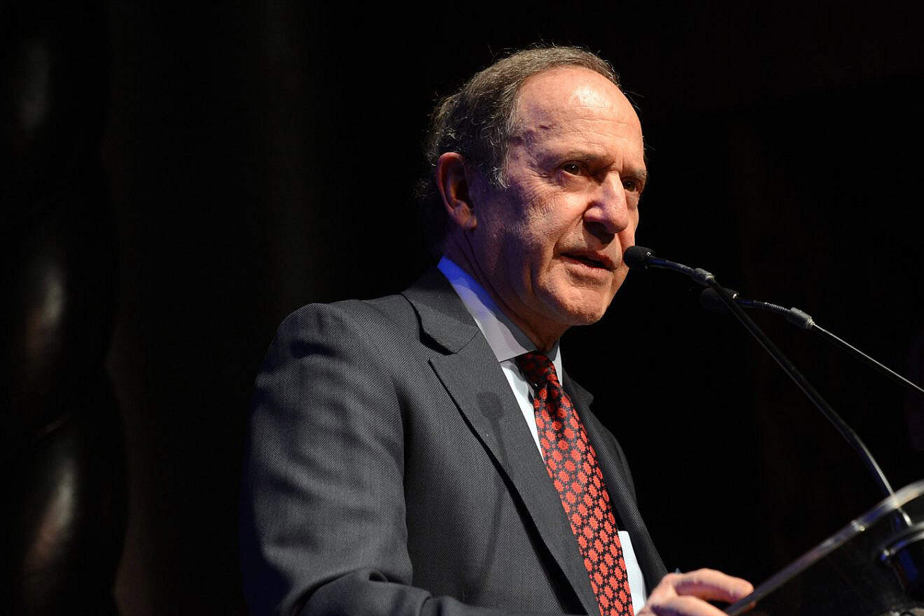 Mort Zuckerman at the third annual Daily News Hometown Heroes in Transit Awards at the Edison Ballroom, Jan. 29, 2015. Photo by Marc. A. Hermann/MTA New York City Transit.