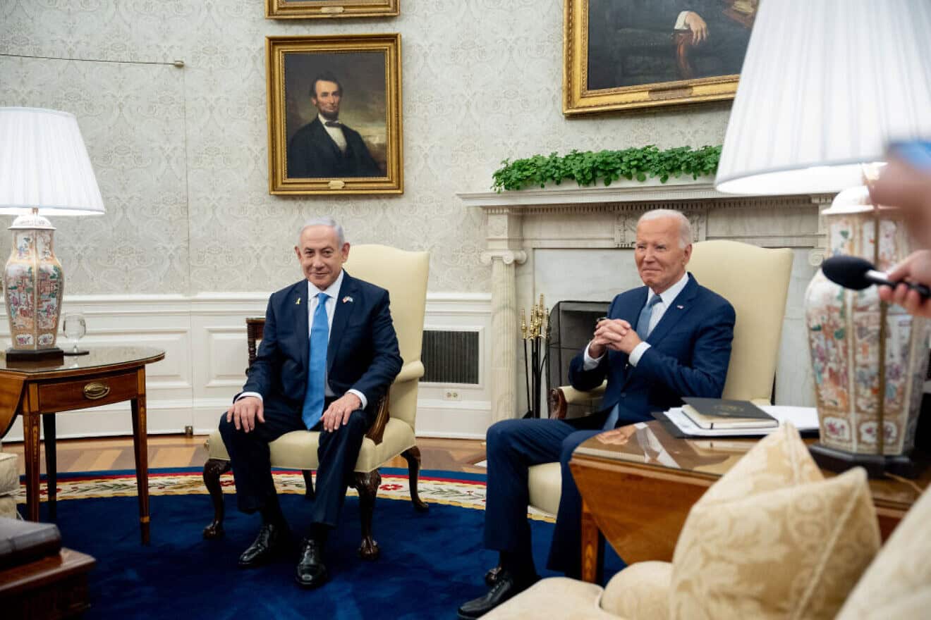 U.S. President Joe Biden meets with Israeli Prime Minister Benjamin Netanyahu in the Oval Office on July 25, 2024. Photo by Andrew Harnik/Getty Images.