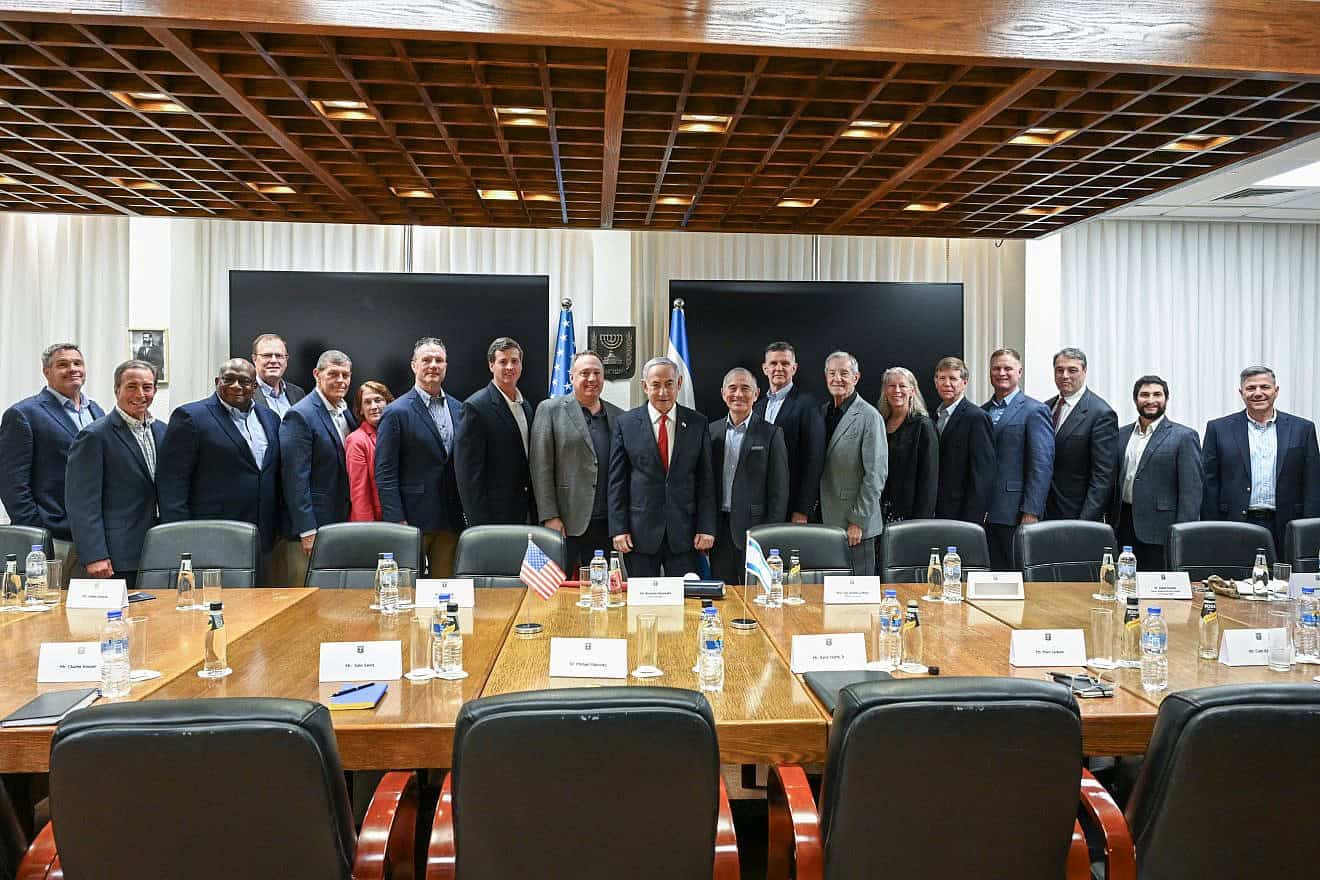 Prime Minister Benjamin Netanyahu meets with a delegation from the JINSA organization at the Kirya military headquarters in Tel Aviv, June 27, 2024. Photo by Maayan Toaf/GPO.
