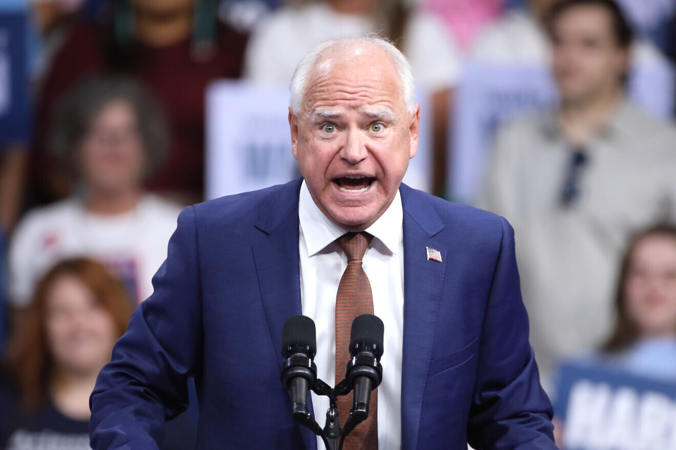Minnesota Gov. Tim Walz speaks at a campaign rally for U.S. Vice President Kamala Harris at Desert Diamond Arena in Glendale, Ariz., on Aug. 9, 2024. Credit: Gage Skidmore/Creative Commons.