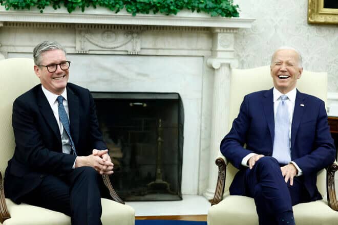 U.S. President Joe Biden and British Prime Minister Keir Starmer speak to reporters before a bilateral meeting in the Oval Office of the White House on July 10, 2024. Photo by Anna Moneymaker/Getty Images.