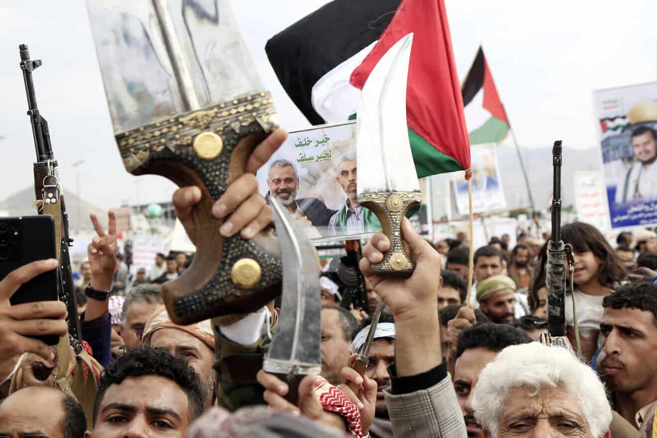 Yemenis demonstrate in solidarity with the Palestinians in the Houthi capital of Sanaa, Aug. 9, 2024. Photo by Mohammed Hamoud/Getty Images.