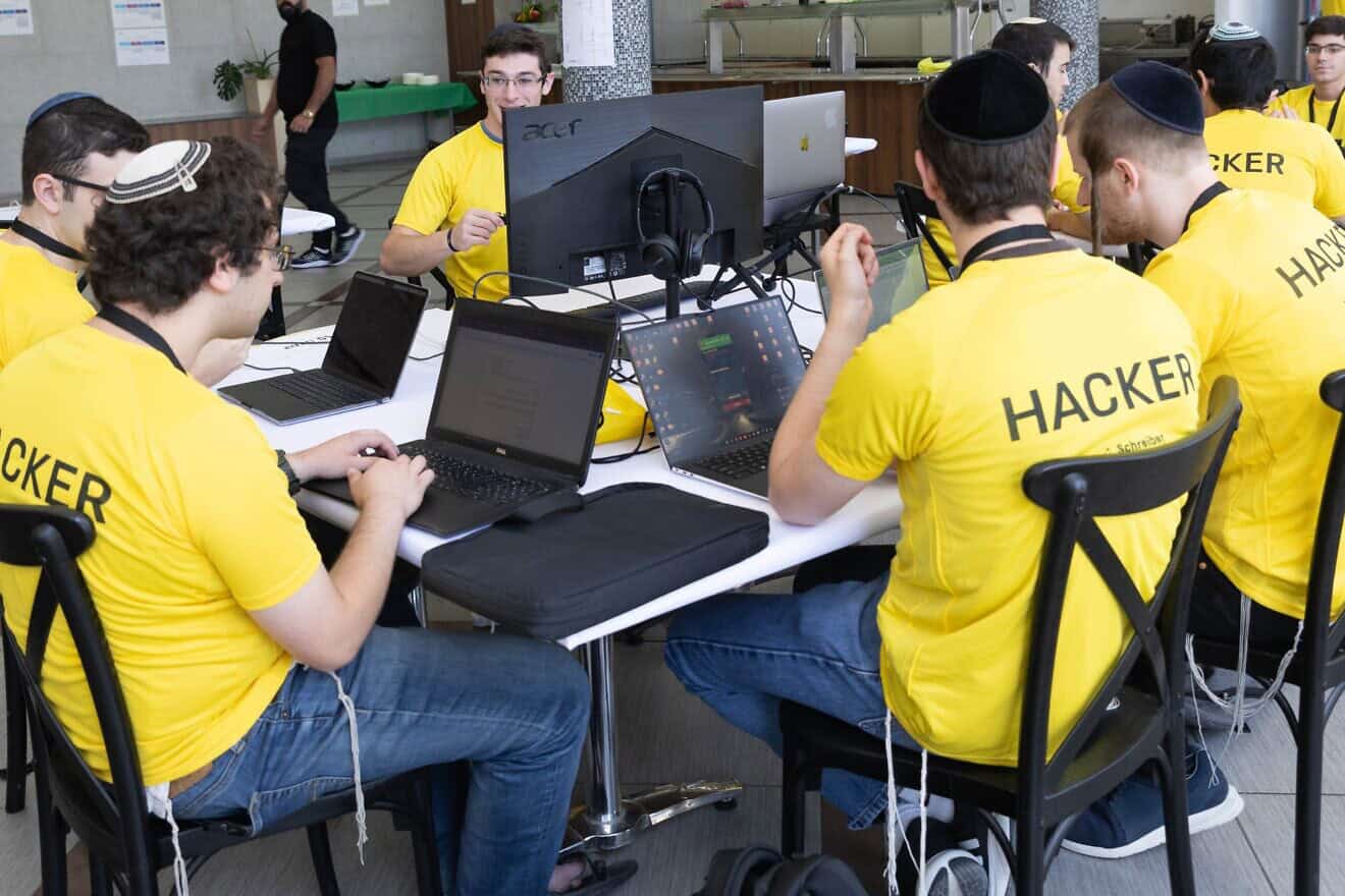 The Jerusalem College of Technology's 8th annual Great Minds Hackathon. Photo courtesy of JCT.