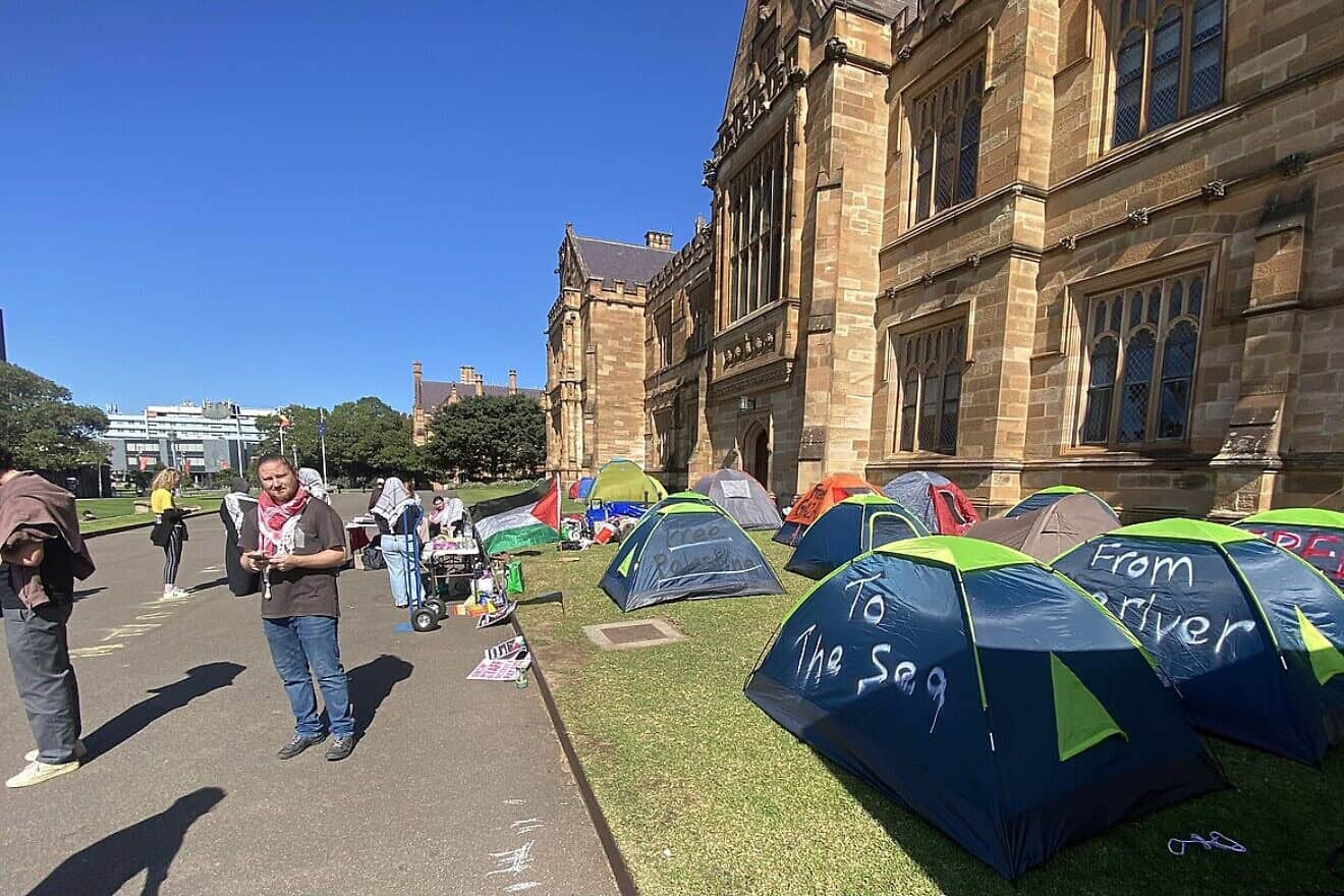 Students at the University of Sydney at a pro-Palestine encampment on campus. April 25, 2024. Credit: Bookish Worm/Wikimedia Commons.