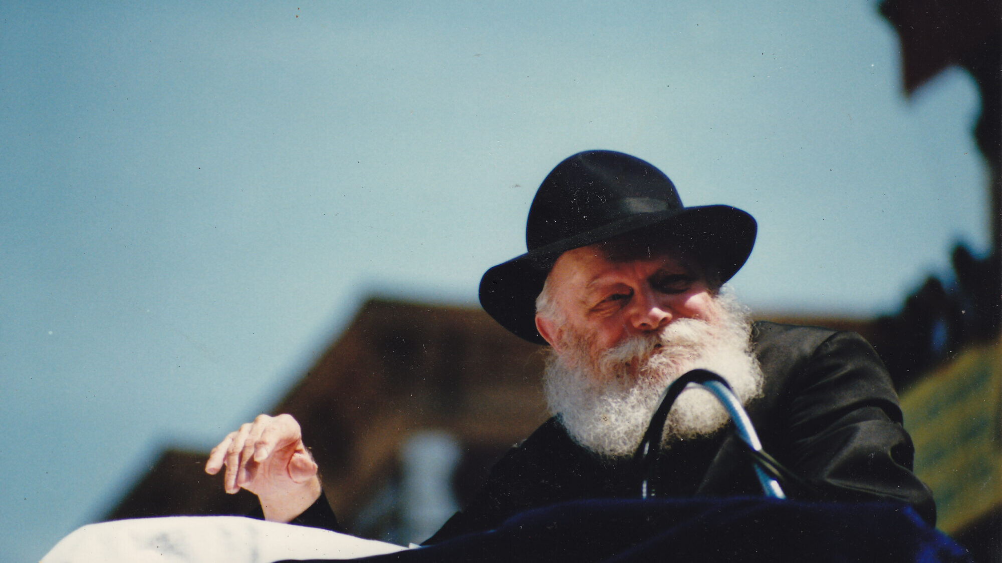 Rabbi Menachem Mendel Schneerson, the Lubavitcher Rebbe, at a Lag B'Omer parade in Brooklyn, N.Y., on May 17, 1987. Credit: Mordecai Baron/Wikipedia.