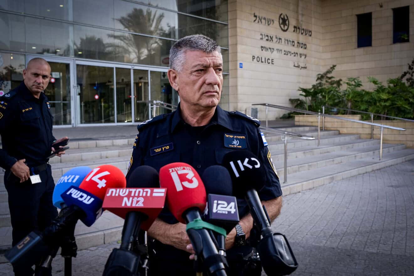 Tel Aviv District Commander Peretz Amar following a failed bombing attack, in Tel Aviv, Aug. 19, 2024. Photo by Avshalom Sassoni/Flash90.