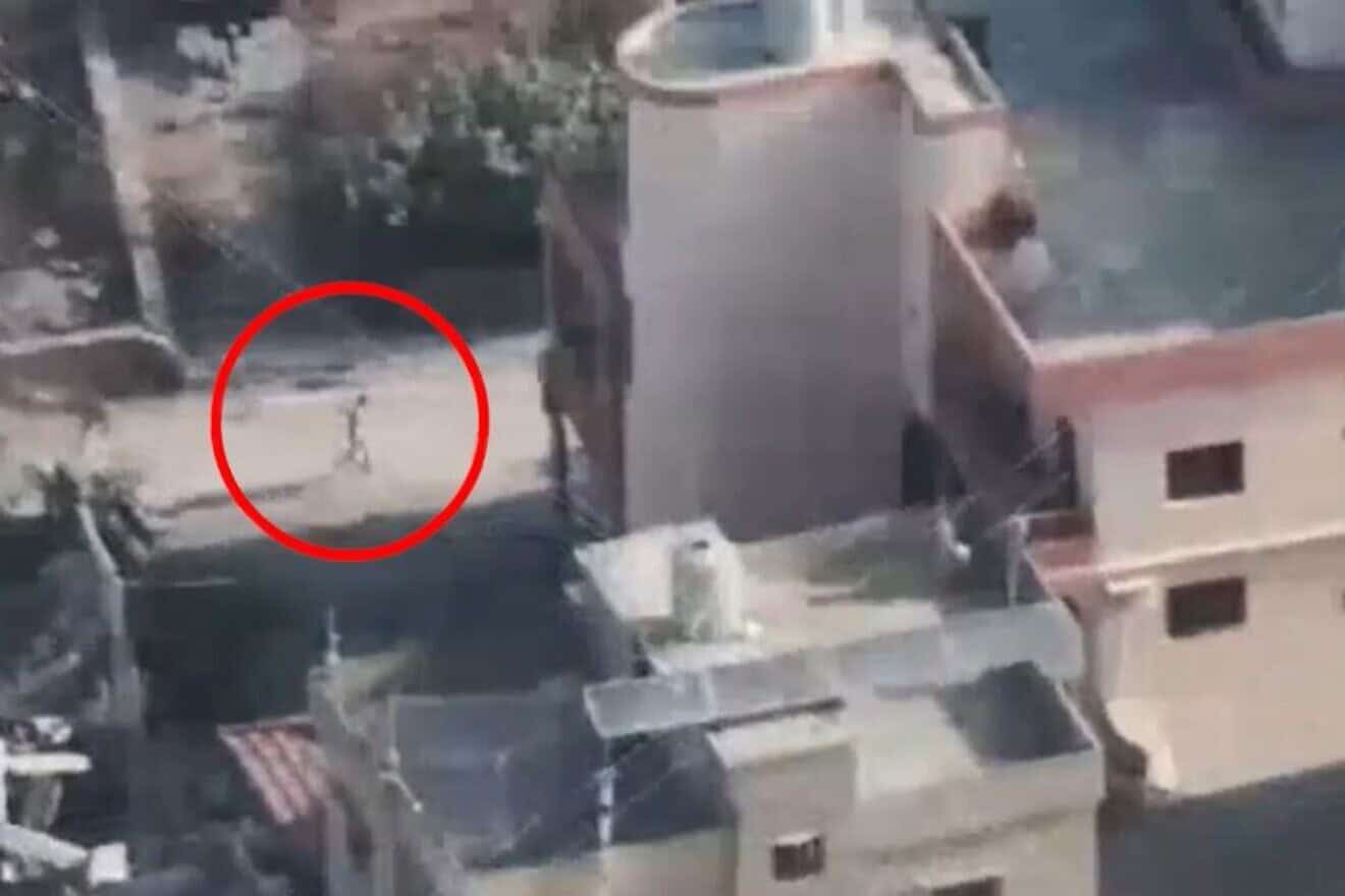Identification of a Hezbollah terrorist entering a "military" structure in Tayr Harfa, Lebanon, Aug. 10, 2024. Credit: IDF.