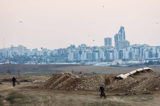 The southern Israeli city of Beersheva, Jan. 22, 2022. Photo by Yonatan Sindel/Flash90.