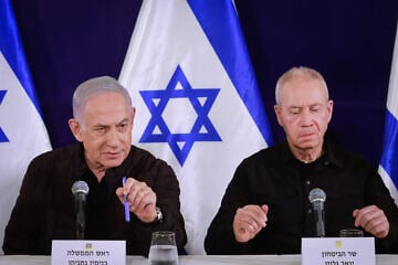 Israeli Prime Minister Benjamin Netanyahu and Defense Minister Yoav Gallant hold a joint press conference at the Ministry of Defense in Tel Aviv, Nov. 11, 2023. Photo by Marc Israel Sellem/POOL.