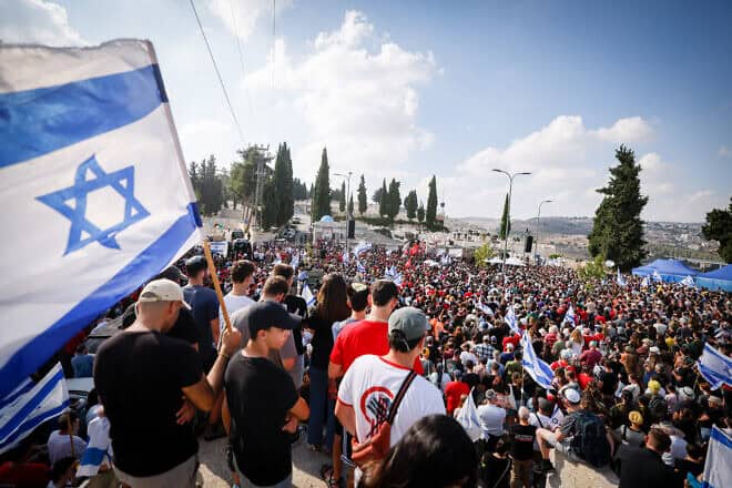 Thousands attend the funeral of  slain Israeli-American hostage Hersh Goldberg-Polin, Sept. 2, 2024. Photo by Chaim Goldberg/Flash90.