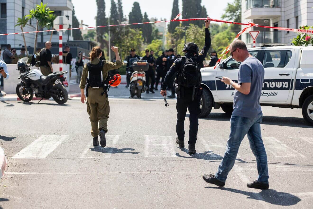 Security and rescue personnel at the site where a drone from Lebanon hit a building in Nahariya, Sept. 9, 2024. Credit: Flash90.