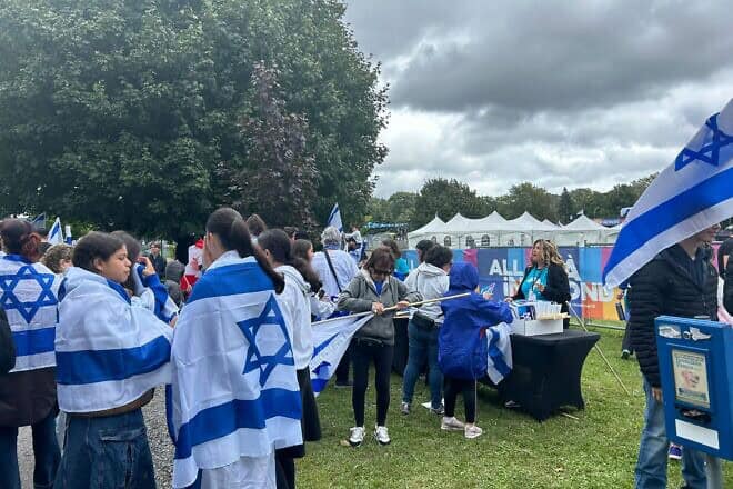 Participants gather in Hampstead Park in Montreal ahead of the March for Jerusalem, Sept. 8, 2024. Photo by Amelie Botbol.