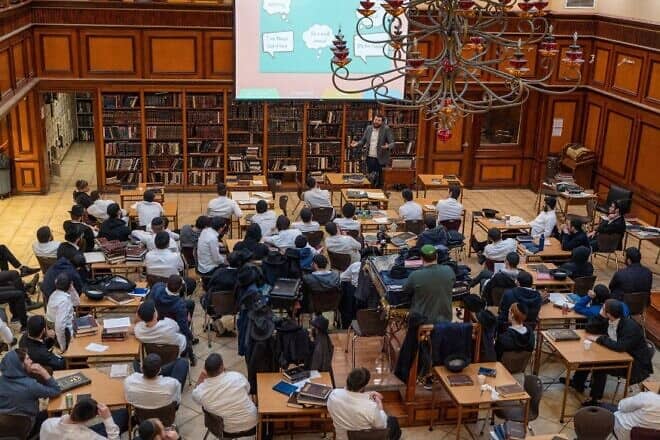 The Aleph Institute’s Project 432 presents the Compass Workshop, which provides students with the tools and perspective to navigate, financial, legal and ethical dilemmas. Credit: Courtesy.