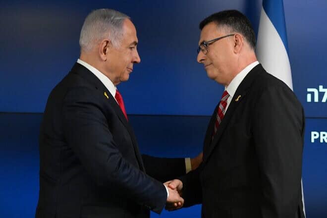 Prime Minister Benjamin Netanyahu and New Hope Party leader Gideon Sa'ar at a press conference, Sept. 29, 2024. Photo by Haim Zach/GPO.