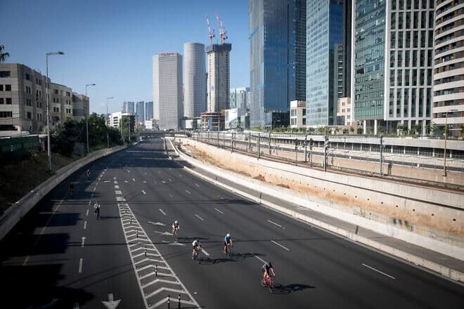 Empty streets in Tel Aviv, on Yom Kippur, Oct. 12, 2024. Photo by Miriam Alster/Flash 90.