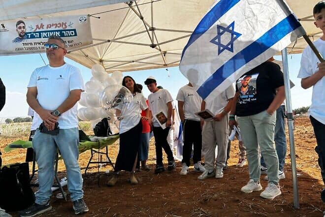 Participants at an agricultural volunteer day in southern Israel in memory of Sahar Ashuan, a young man killed on Oct. 7, 2023, by Hamas terrorists at the Nova music festival, Oct. 28, 2024. Credit: Courtesy of HaShomer HaChadash.