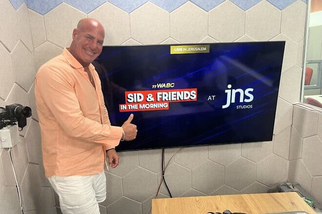 New York talk-radio host Sid Rosenberg at the JNS studio in Jerusalem, Oct. 8, 2024. Photo by Josh Hasten.