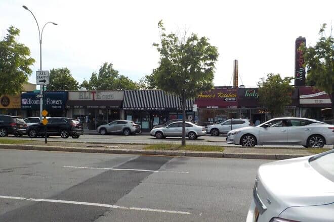 Main Street, Kew Gardens Hills in Queens, N.Y. Credit: Charlie Smith FDTB via Wikimedia Commons.