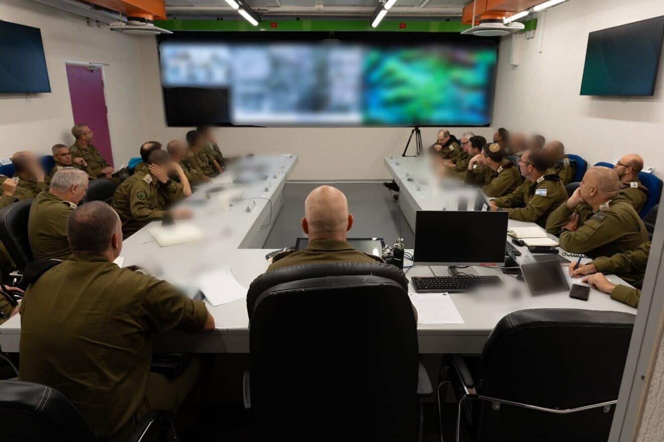 IDF commanders approving operational plans and the training of the Northern Command. Credit: IDF Spokespersons Office.