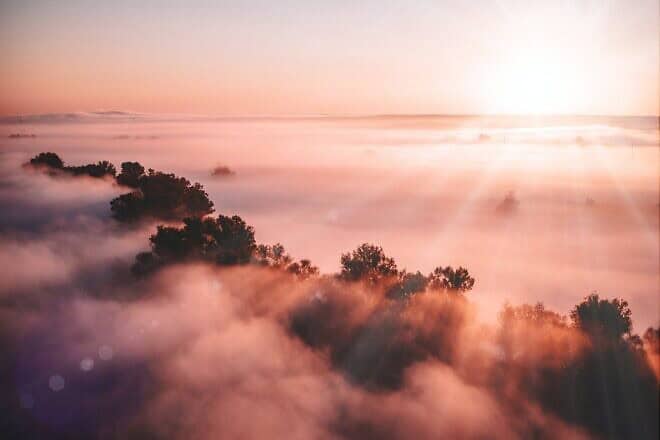 Dawn. Photo by Ruslan Sikunov/Pixabay.