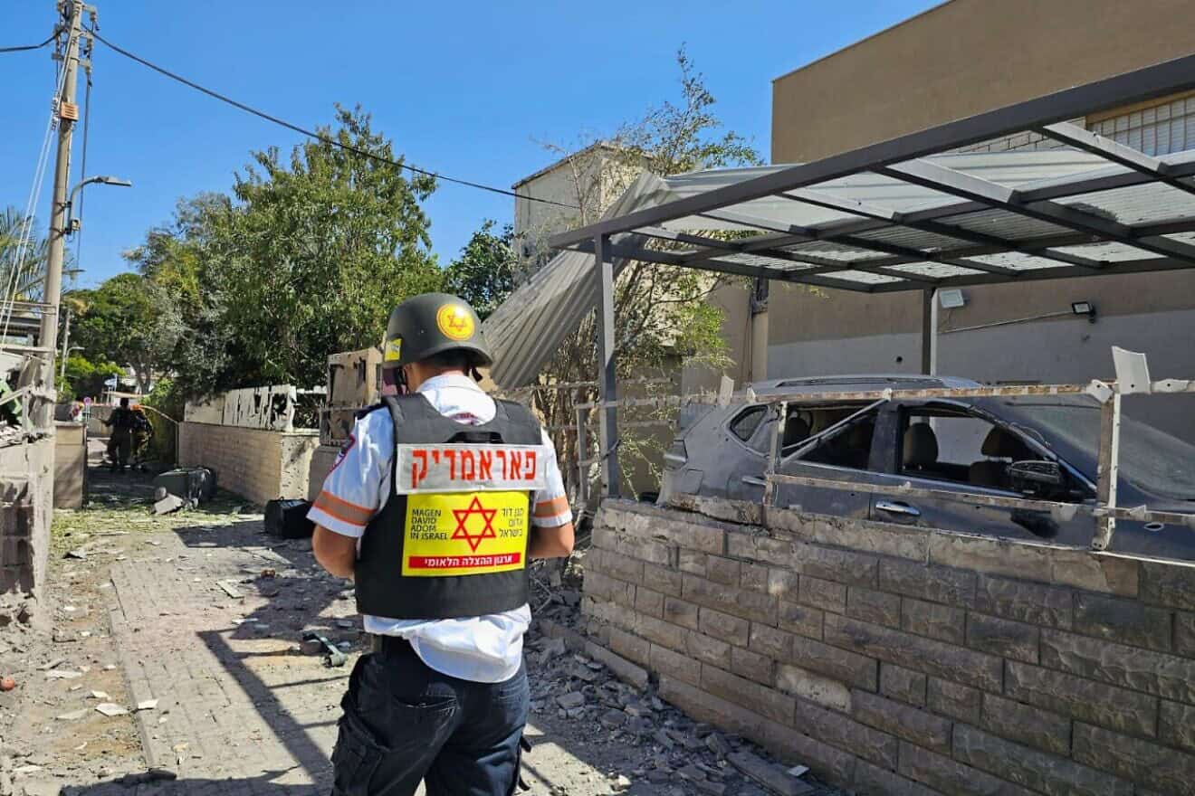 A Magen David Adom paramedic at the scene of a rocket impact in the Haifa area of northern Israel on Oct. 8, 2024. Credit: MDA.