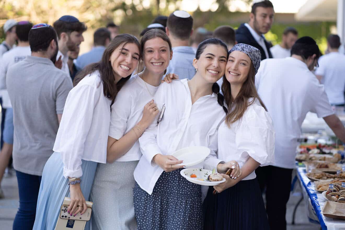 Students in Herzliya celebrate Yom Ha'atzmaut with OU-JLIC. Credit: Courtesy.