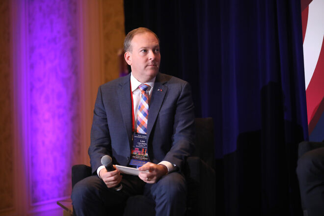 Former U.S. congressman Lee Zeldin speaking with attendees at the Republican Jewish Coalition's 2023 Annual Leadership Summit at the Venetian Convention & Expo Center in Las Vegas. Credit: Gage Skidmore/Creative Commons.