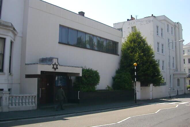 The Brighton and Hove Progressive Synagogue in Sussex, England, June 2, 2007. Credit: Hassocks5489 via Wikimedia Commons.