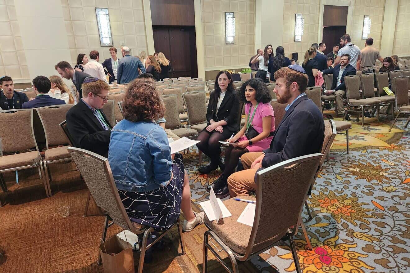 College students network with young professionals attending Jewish National Fund-USA's Global Conference for Israel. Credit: Courtesy.