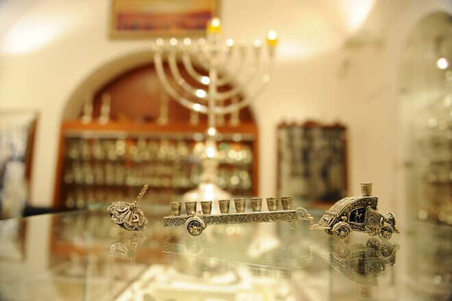 A Judaica store in Jerusalem's Old City, Dec. 24, 2016. Photo by Mendy Hechtman/Flash90.