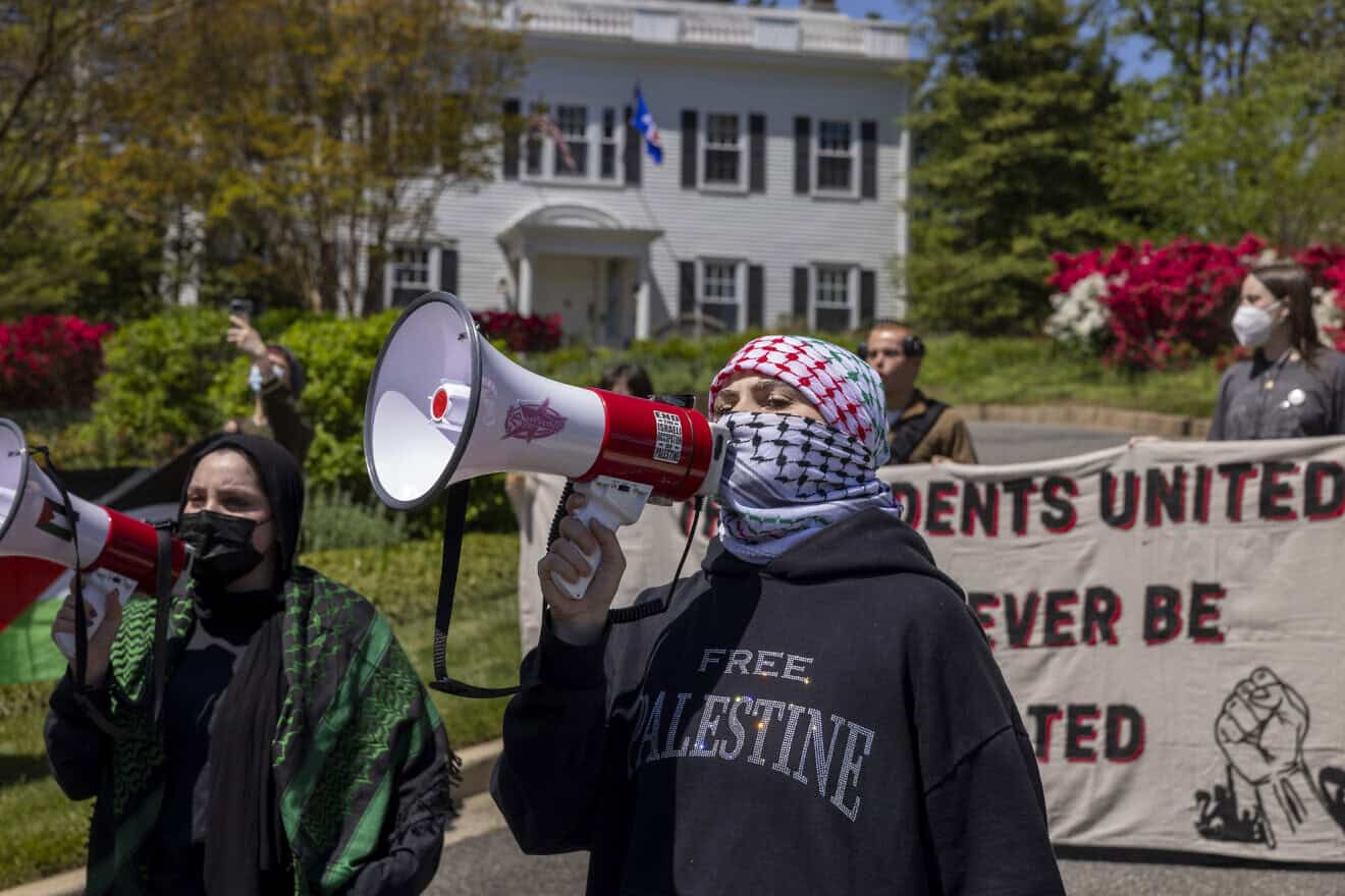 Students at American University in Washington, D.C., protested in front of the president's house on campus because the university rejected a BDS resolution voted on by the students, on April 23, 2004. Photo by Robb Hill for “The Washington Post“ via Getty Images.