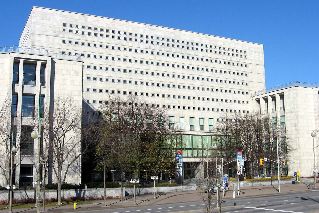 Library and Archives Canada. Credit: Padraic Ryan via Wikipedia.