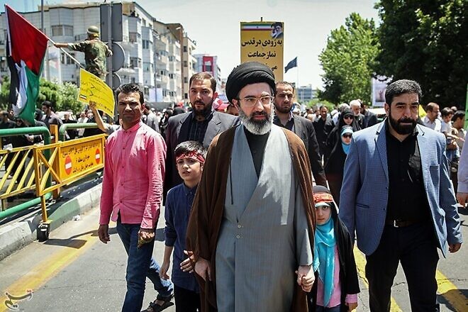 Mojtaba Khamenei and his children on Quds Day in 2018. Photo by Halek Malekpour/Tasmin News Agency via Wikimedia Commons.