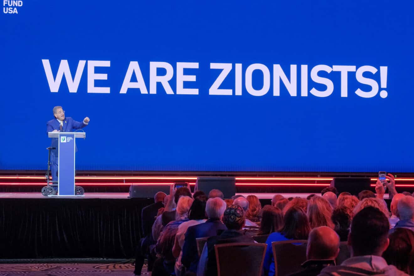 Jewish National Fund-USA CEO Russell F. Robinson addresses the Global Conference for Israel's opening plenary. Credit: Jim Woods Photography.