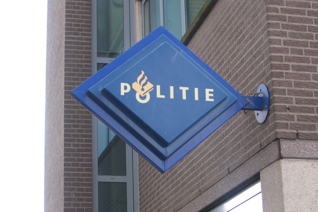 Dutch police sign. Credit: M.Minderhoud/Wikipedia.