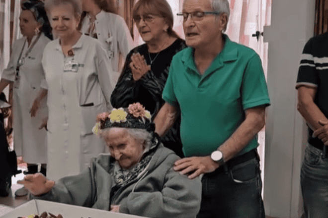 Israel's oldest citizen Tzila Cohen celebrates her 110th birthday at Laniado Hospital in Netanya, November 2024. Source: Lanaido Hospital/TikTok.