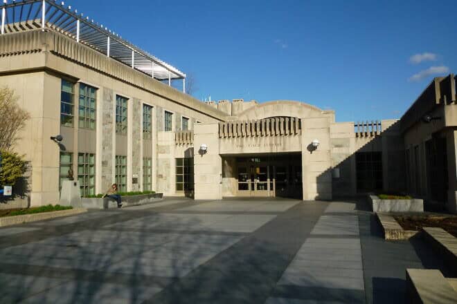 The entrance to Tisch Library, the main library at Tufts University in Massachusetts. Credit: Wikimedia Commons.