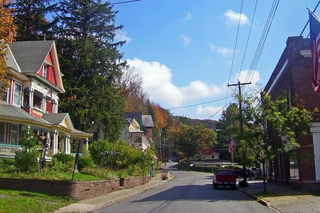 The view east down Main Street to Halcott Road junction in downtown Fleischmanns, N.Y. Credit: Daniel Case via Wikimedia Commons.