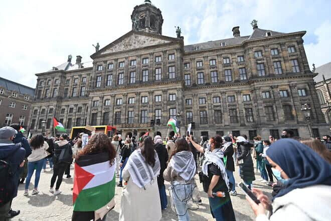Anti-Israel protesters demonstrate on Dam Square in Amsterdam, the Netherlands on May 2, 2021. Photo by Canaan Lidor.