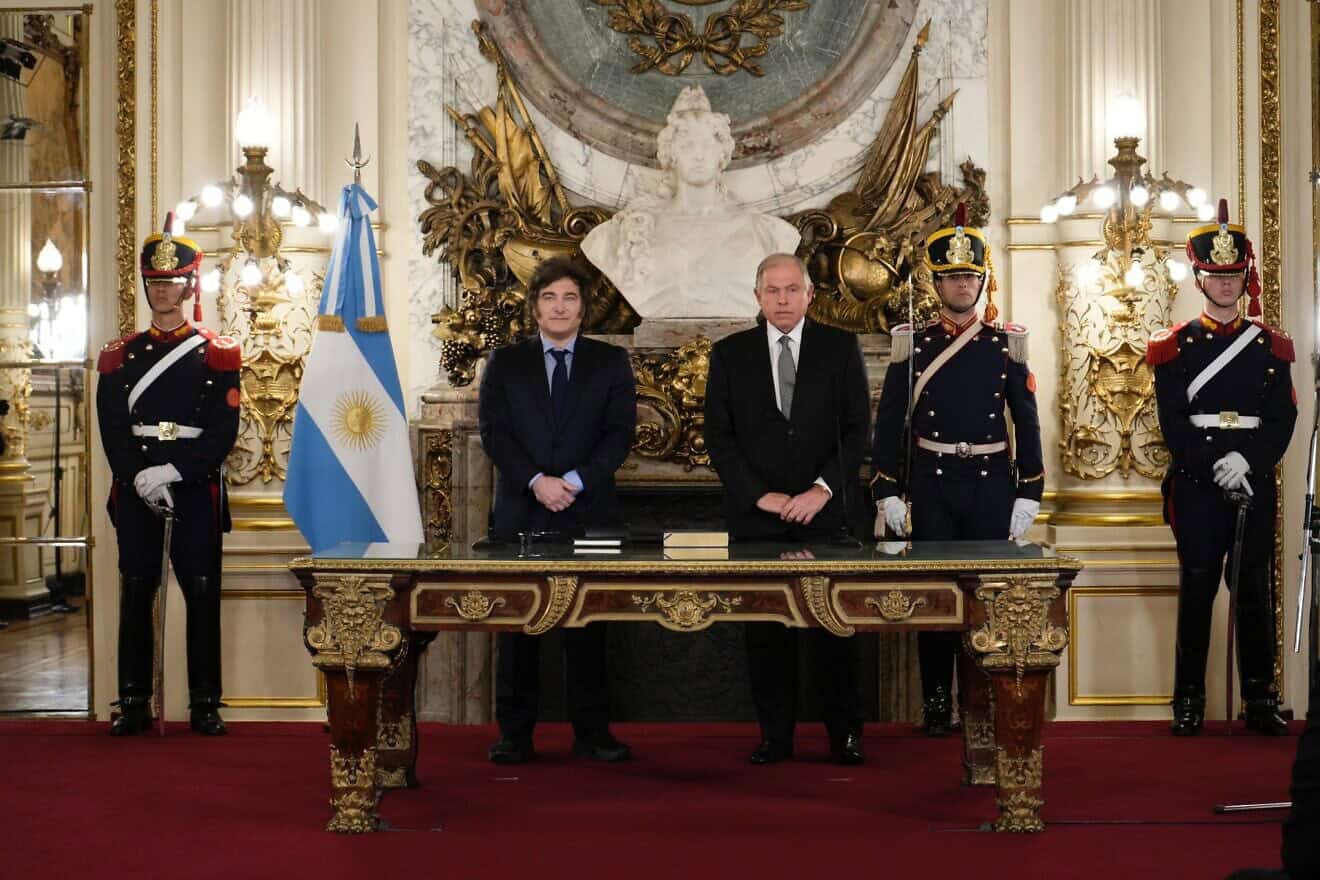 Argentine Prsident Jabier Milei, left, and Gerardo Werthein attend his inauguration as foreign minister in Buenos Aires, Argentina on Nov. 4, 2024. Photo courtesy of the Ministry of Foreign Affairs, International Trade and Worship of Argentina.