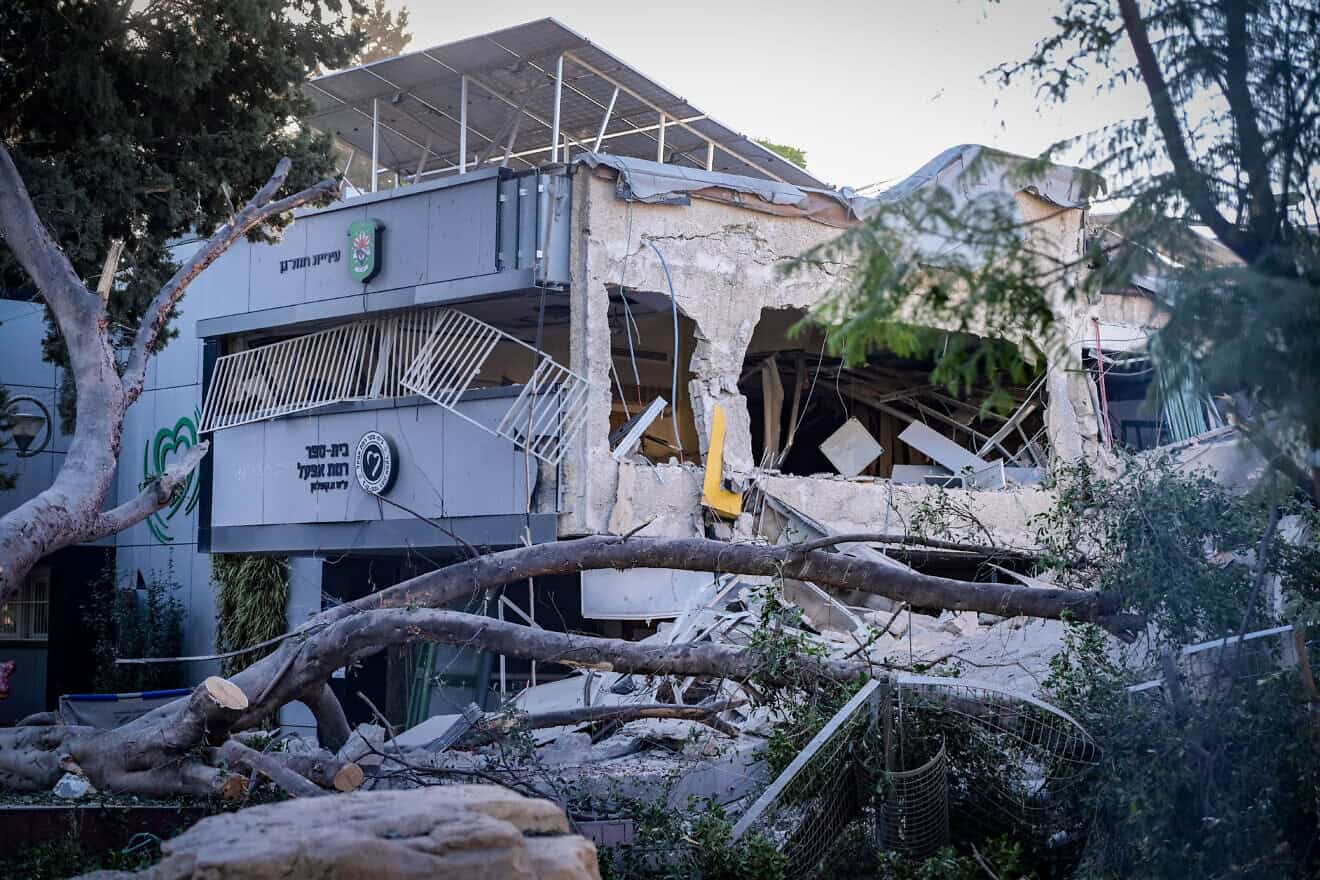 The damage caused by a ballistic missile fired from Yemen to a school in Ramat Gan, Israel, Dec. 19, 2024. Photo by Avshalom Sassoni/Flash90.
