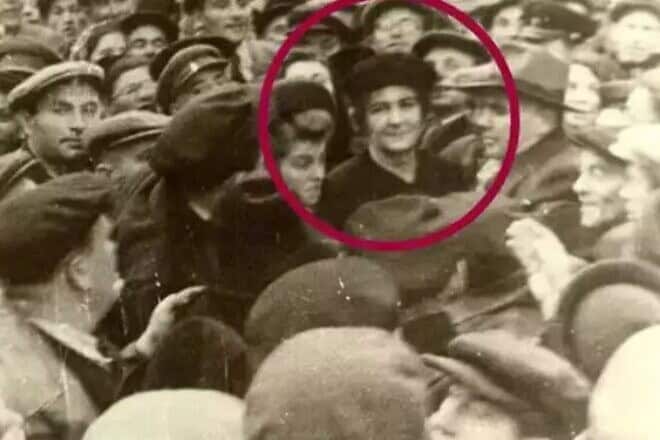 Golda Meir, Israel's first ambassador to the Soviet Union, visited the Choral Synagogue in Moscow on Oct. 4, 1948. Photo by David Khabkin/Nativ.