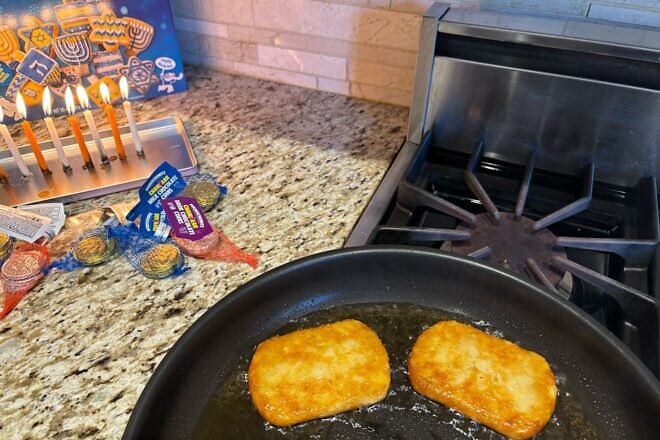 Manischewitz has come out with new frozen potato latkes just in time for Chanukah 2024. Photo by Vita Fellig.