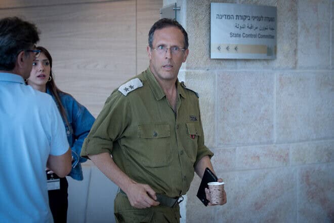 MK Moshe Tur-Paz, a lieutenant colonel in the IDF reserves, arrives for a closed meeting of the Knesset Defense and Foreign Affairs Committee in Jerusalem on Oct. 9, 2023. Photo by Oren Ben Hakoon/Flash90.